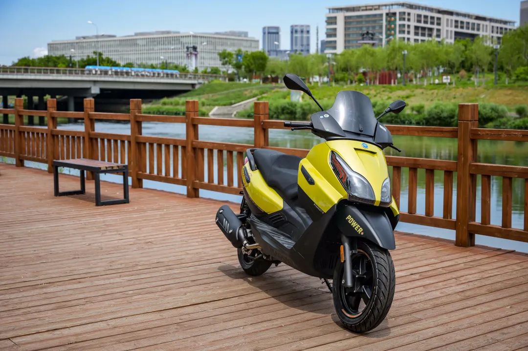 实拍2022款比亚乔X7，6项升级都有啥？动力大增+锦上添花